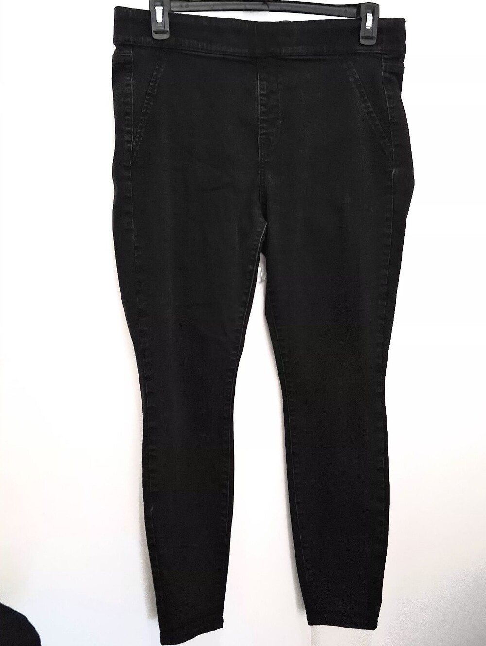 APT. 9 Black Skinny Pull-On Jeans Size 16